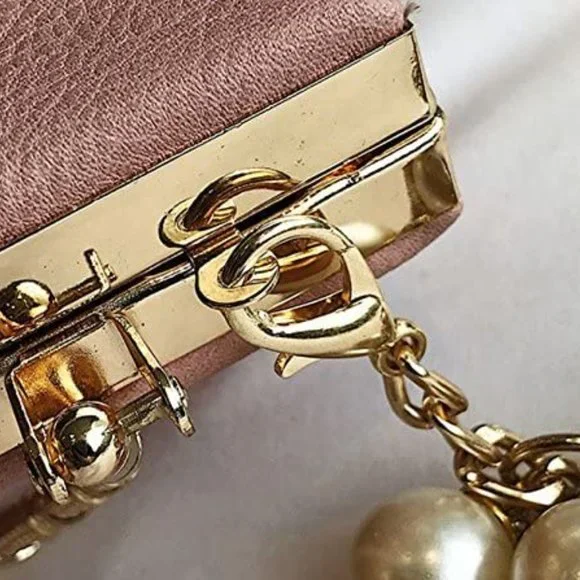 Vintage Clutch Purse - Picture 3 of 5